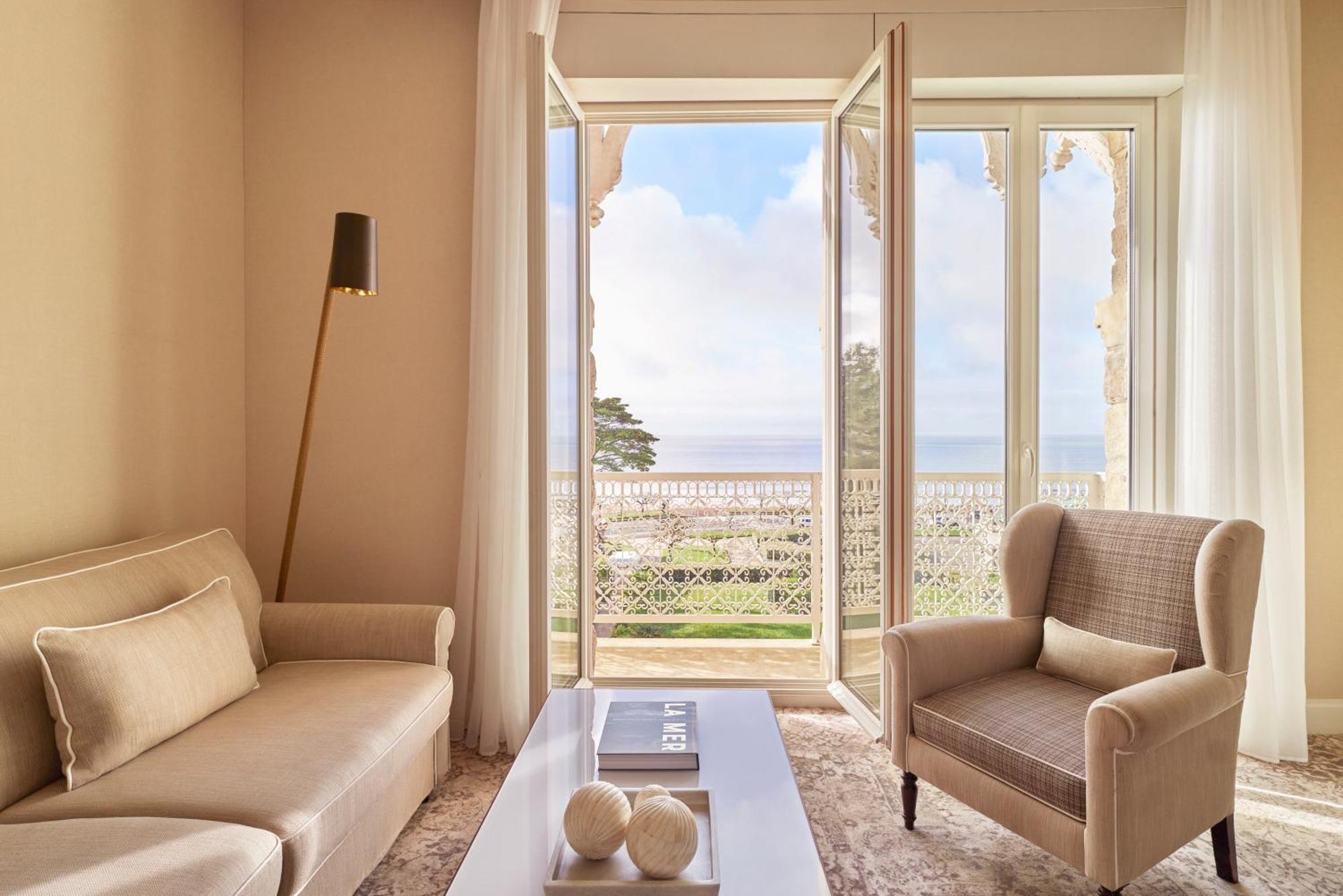 Hotel Barriere Le Royal La Baule Exterior photo